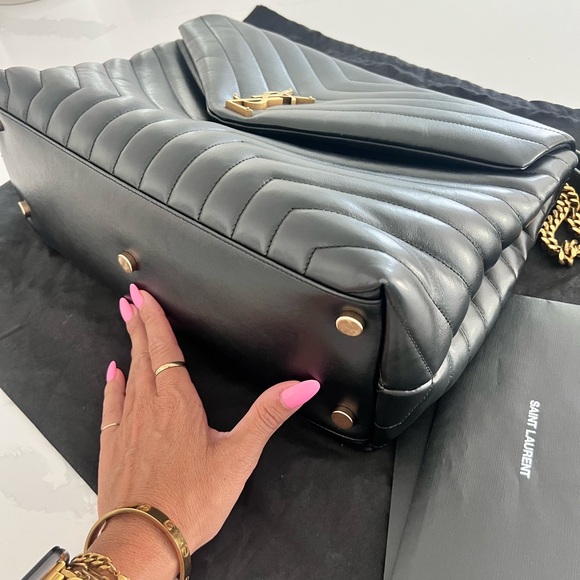 Saint Laurent Black and Gold Quilted Shoulder Bag / Crossbody Large Lou Lou - Picture 11 of 14